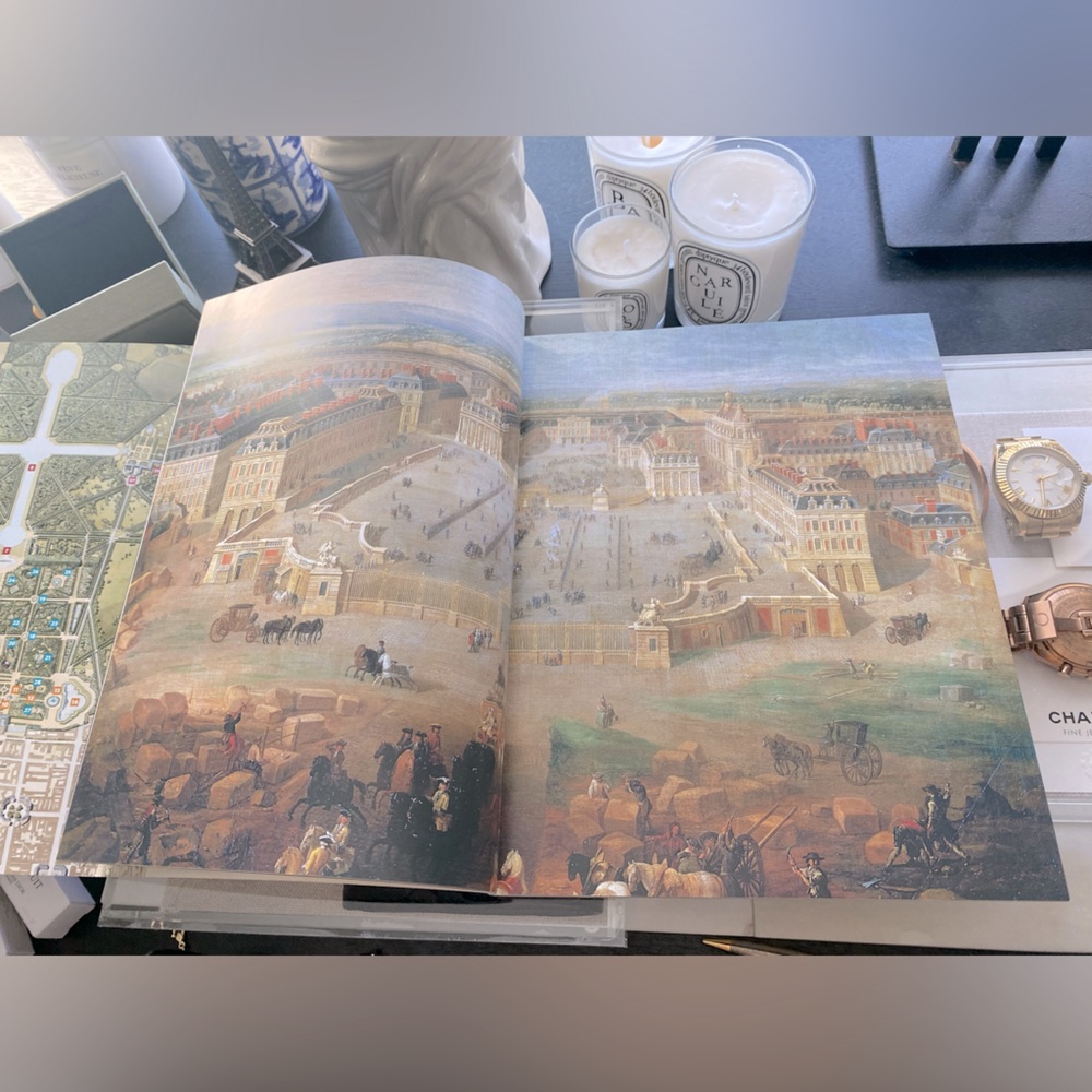 VERSAILLES COFFEE TABLE BOOK